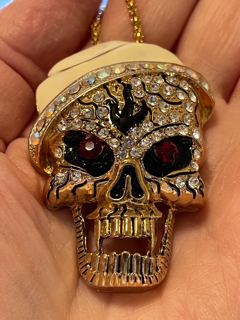 Skull with White beanie Necklace with Red Eye Accents. NWOT